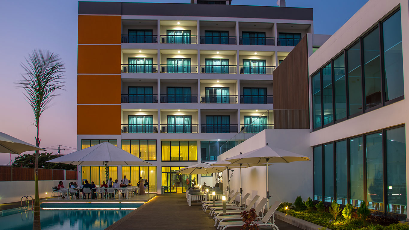 Quartos e Suites  com Varandas - Executive Paraíso Hotel